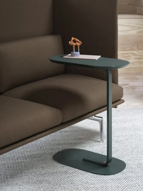 Muuto Relate sidobord 73,5 cm, blågrå