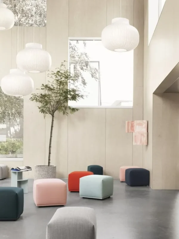 Muuto Strand stängd pendellampa, 60 cm
