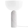 New Works Kizu bordslampa, stor, vit marmor