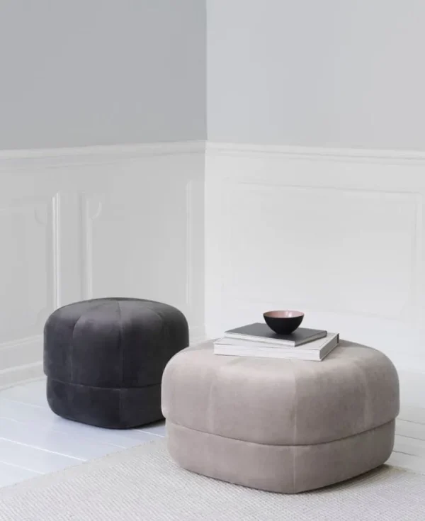 Normann Copenhagen Circus sittpuff/fotpall, liten, grå velour