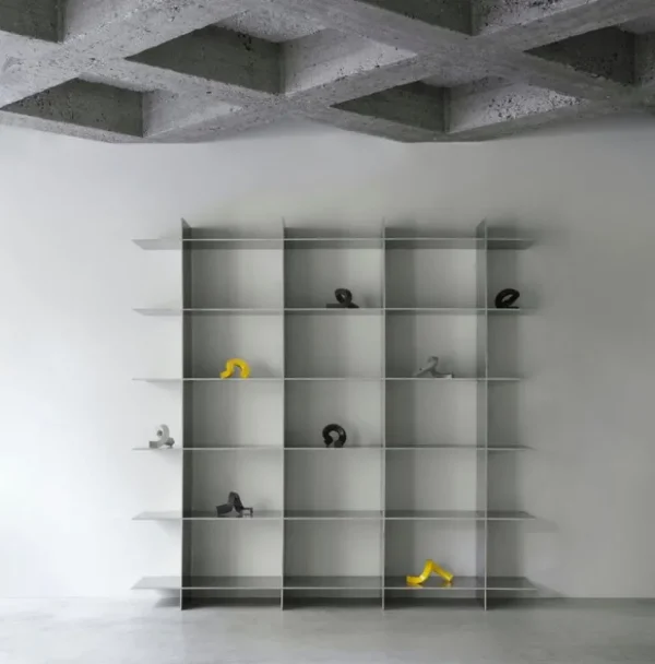 Normann Copenhagen Crooked One, ljusstake, brons