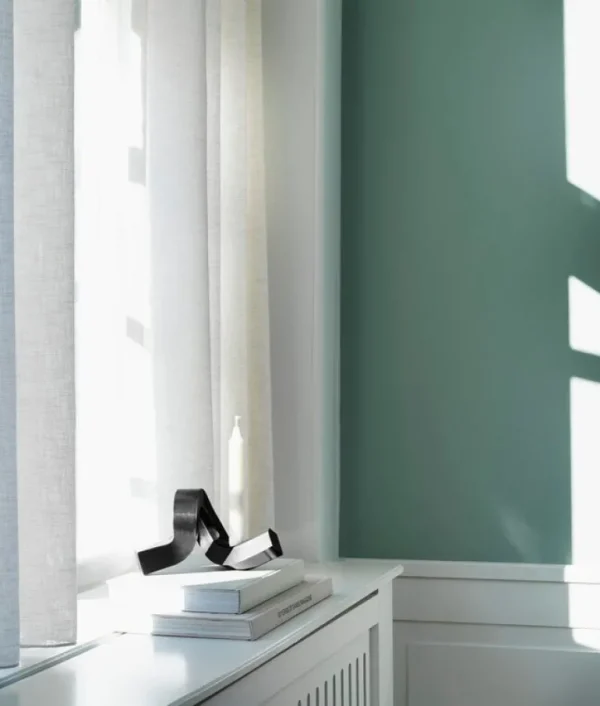 Normann Copenhagen Crooked One, ljusstake, brons