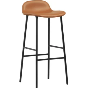 Normann Copenhagen Form barstol, 75 cm, svart stål - brandyfärgat Ultra-läder