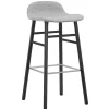 Normann Copenhagen Form barstol, 75 cm, svart ek - Synergy 16