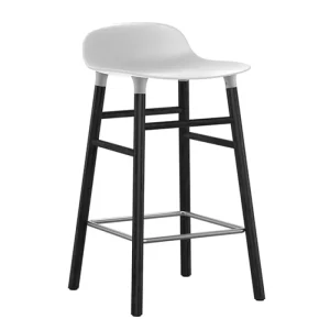 Normann Copenhagen Form barstol 65 cm, vit - svart ek