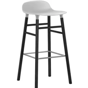 Normann Copenhagen Form barstol 75 cm, vit - svart ek