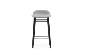 Normann Copenhagen Form barstol, 65 cm, svart ek - Synergy 16