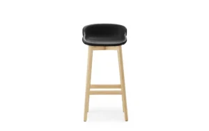 Normann Copenhagen Hyg barstol 75 cm, ek - svart läder Ultra