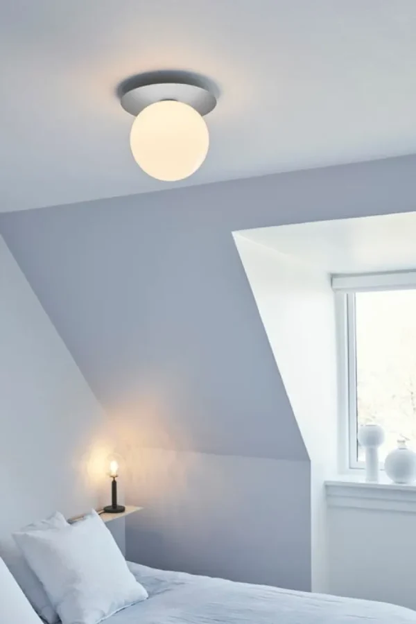 Nuura Liila 1 vägg/taklampa, stor, silver - opal
