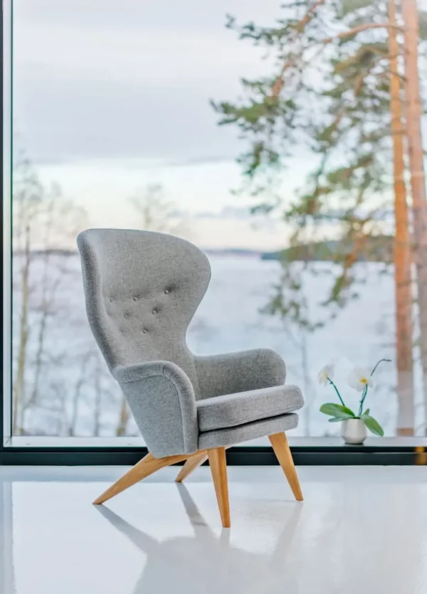 Ornäs Siesta fåtölj, ekben, ljusgrå