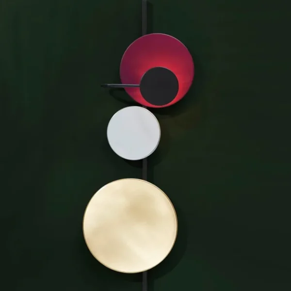PLEASE WAIT to be SEATED Planet vägglampa, fig purple