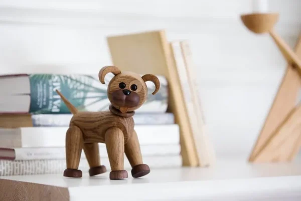 Barn Spring Copenhagen Happy The Dog figurin