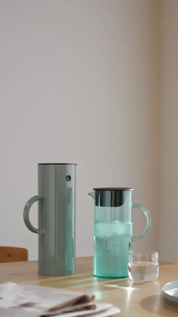 Stelton EM77 termoskanna 1 l, dusty green