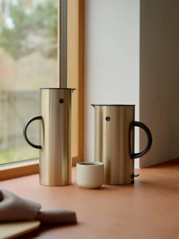 Stelton EM77 vattenkokare, borstad mässing