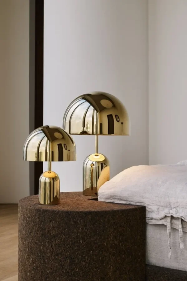 Tom Dixon Bell bärbar LED-bordslampa, guld