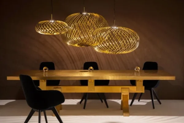 Tom Dixon Spring LED-pendel, liten, mässing