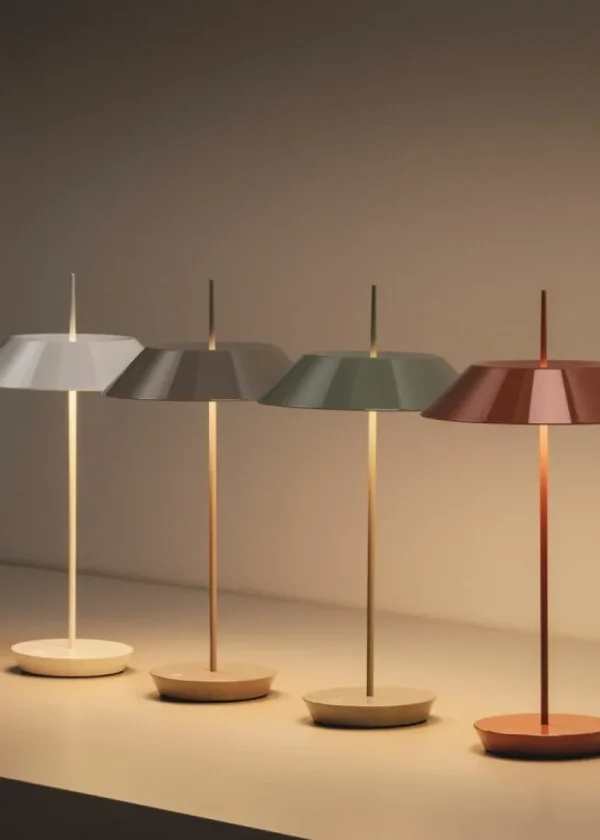 Vibia Mayfair Mini 5495 bärbar bordslampa, varmvit
