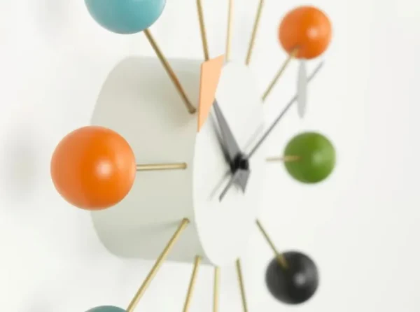 Barn Vitra Ball Clock, flerfärgad