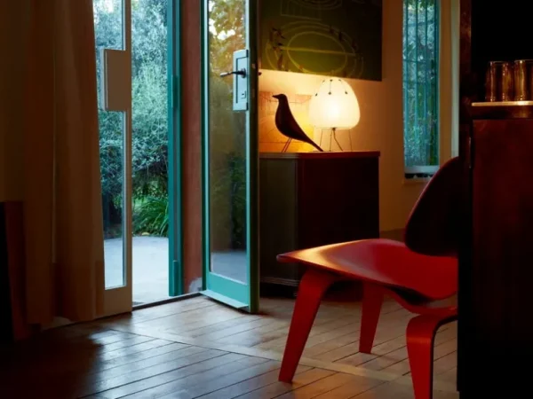 Vitra Eames House Bird, svart