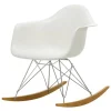 Vitra Eames RAR gungstol, cotton white RE - krom - lönn