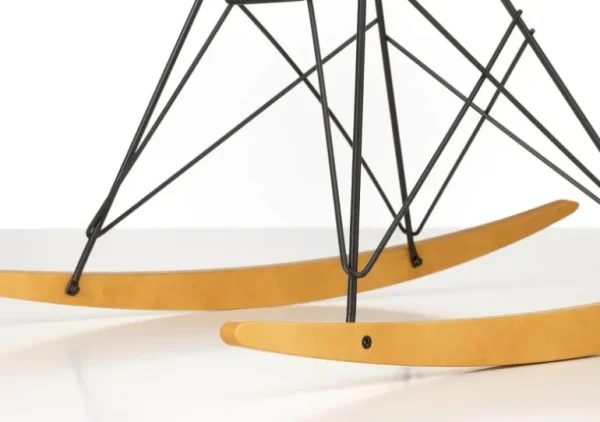 Vitra Eames RAR gungstol, pebble RE - basic dark - lönn