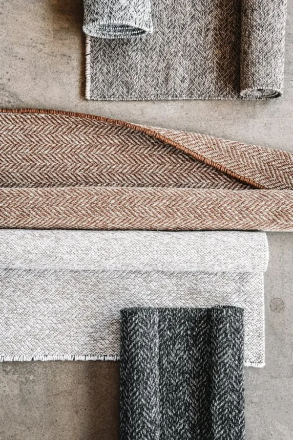 VM Carpet Duo Rae matta, koppar - vit